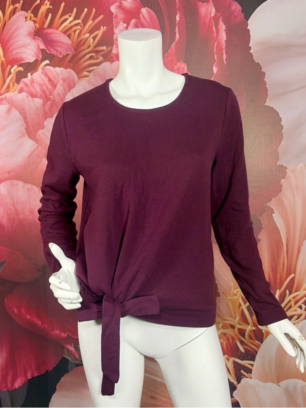 Time and Tru Burgundy Knot Front Top Size S Long Sleeve Soft Stretch